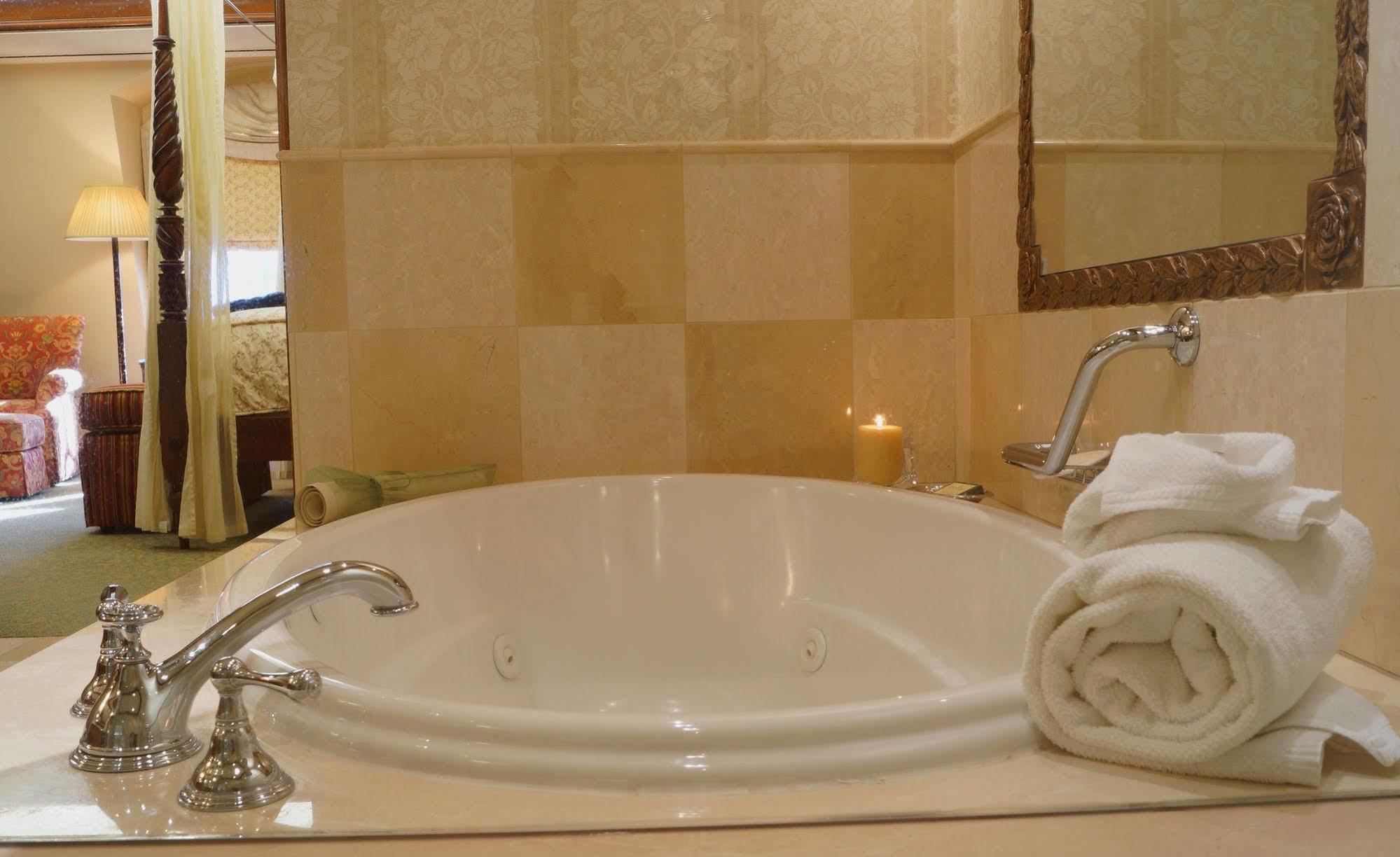 פלזנטון The Rose Hotel מראה חיצוני תמונה
